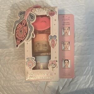 Nicole Miller Lip Care Trio Set with Lip Scrub and Mask